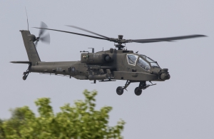 В Соединенных Штатах потерпел крушение военный вертолет Apache, есть жертвы
