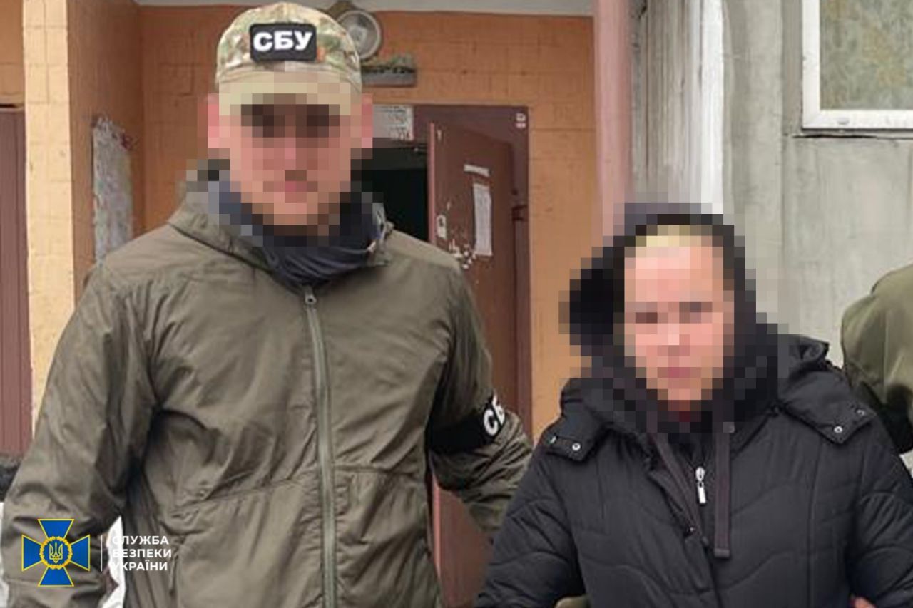 Пособница оккупантов под видом прогулки с ребенком помогала готовить РФ новые удары по столичным ТЭЦ – СБУ