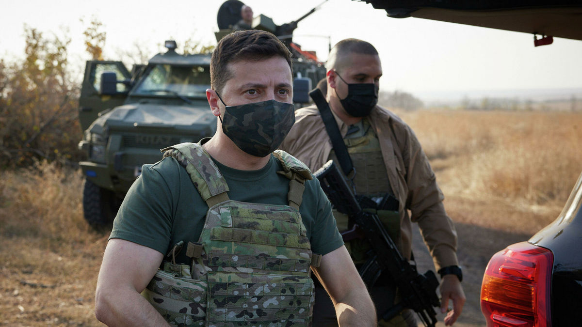 Зеленский - пограничникам: ситуация на Донбассе обостряется, должны быть готовы ко всему