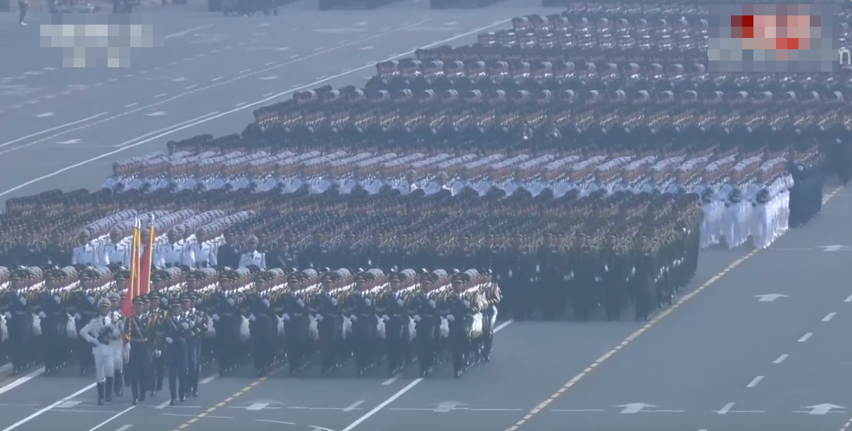 России это и не снилось: кадры крупнейшего в истории военного парада в Китае