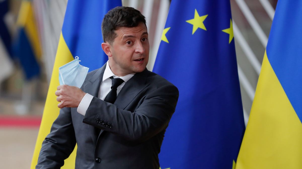 Украинцы в Сети поставили свои пять вопросов президенту Зеленскому