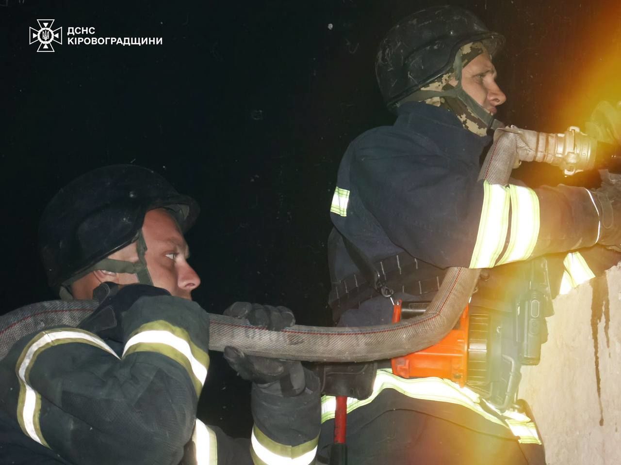 Последствия террора армии РФ в Украине: задержки поездов, обесточен областной центр, атакована маршрутка