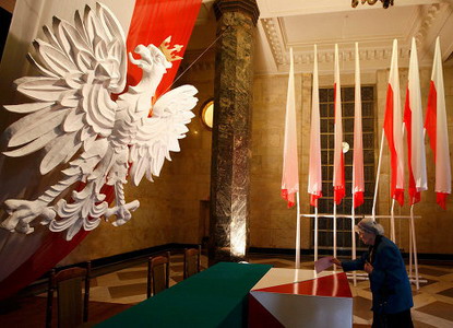 Еxit poll: Коморовский не избран в первом туре президентских выборов в Польше