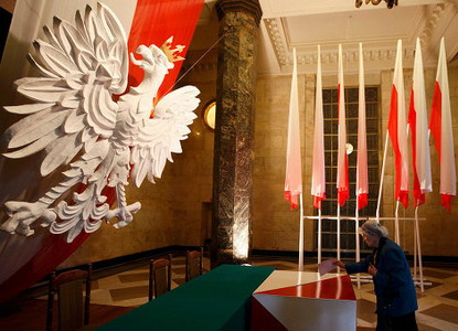 Еxit poll: Коморовский не избран в первом туре президентских выборов в Польше