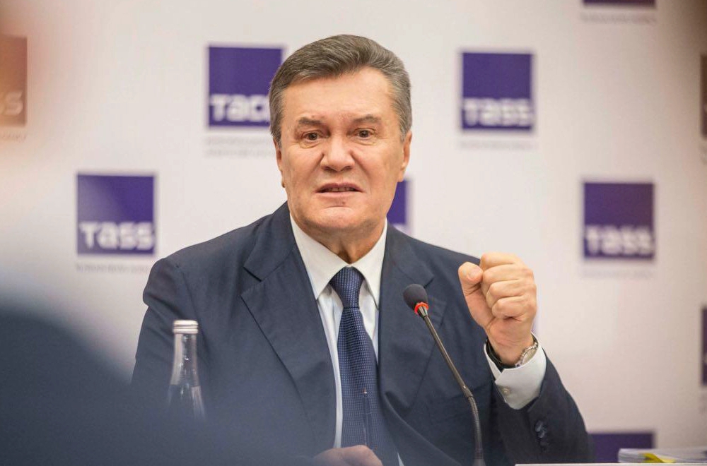​Адвокат о состоянии Януковича: "Все очень серьезно - он не встает"