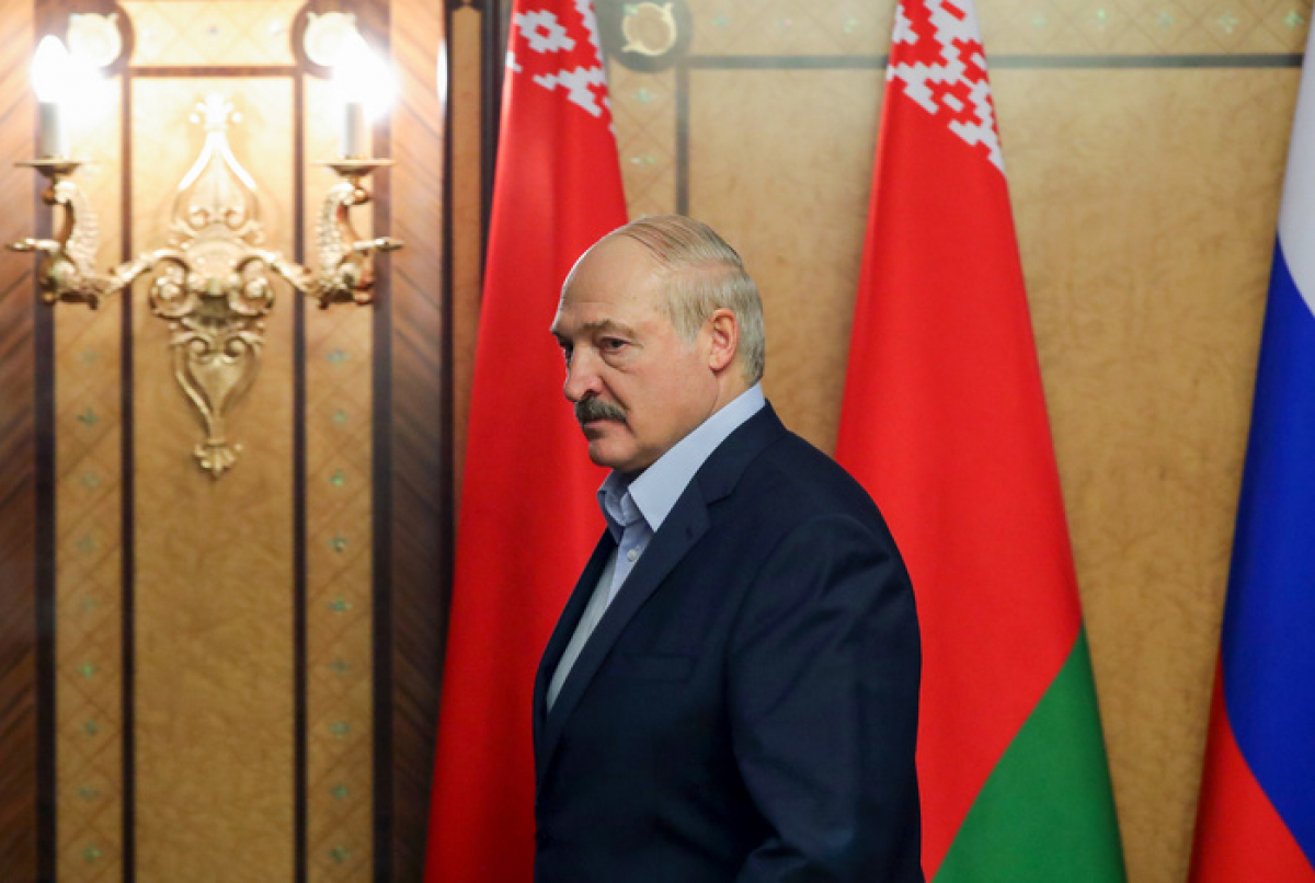 Куда пропал президент Беларуси Александр Лукашенко: "Не появлялся на публике с..."