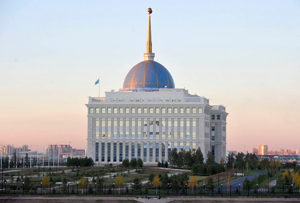 Казахстан по-прежнему ждет у себя участников Контактной группы для переговоров по Донбассу