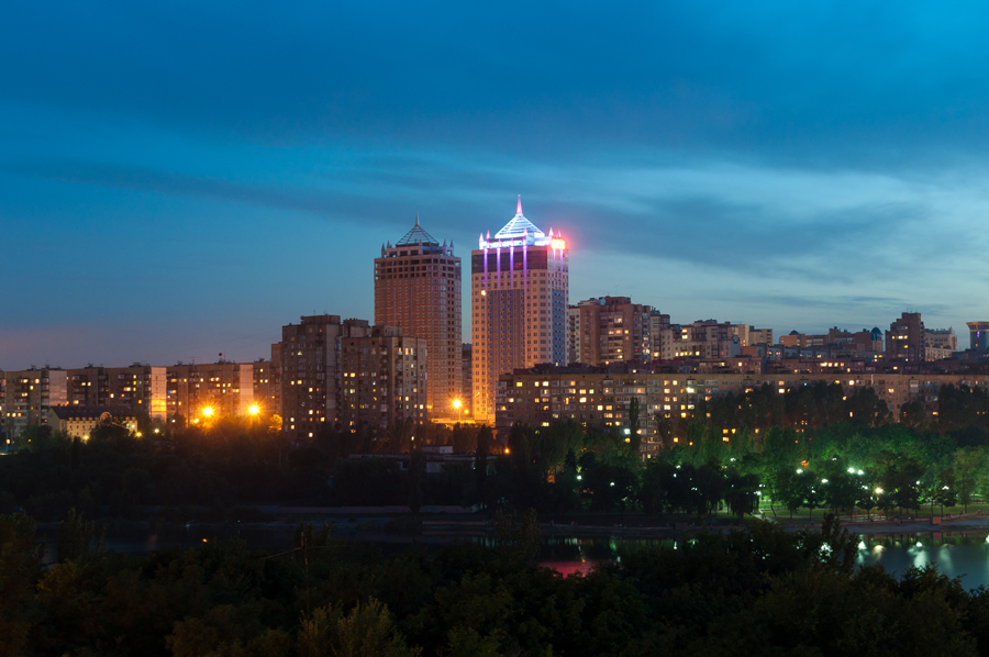 В Донецке ближе к полуночи прогремел взрыв, - очевидцы