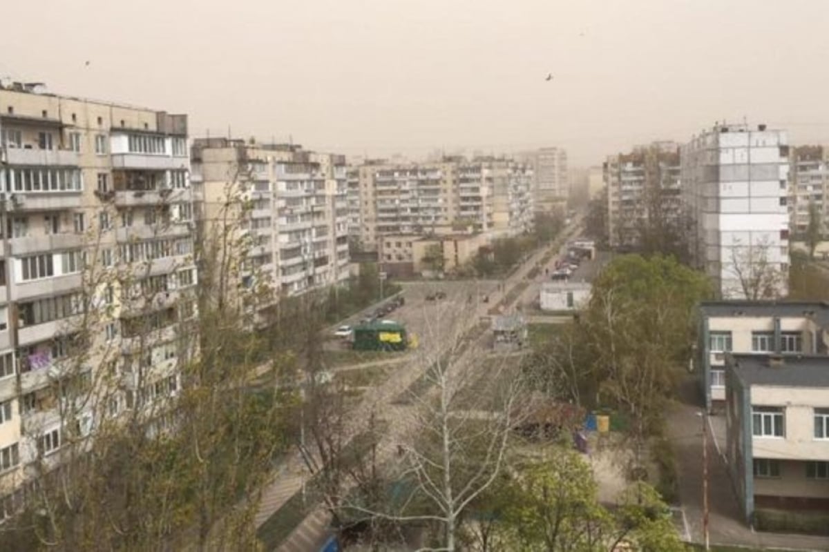 Миллионы киевлян в опасности, всех просят срочно оставаться дома и закрыть окна: детали ЧП