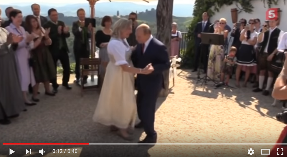 Опубликовано видео танца Путина и главы МИД Австрии: скандальная деталь удивила Сеть