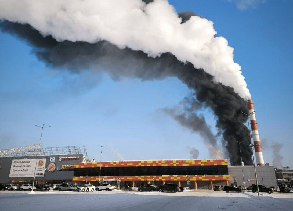За 1700 км от границы: Украина прорвала ПВО РФ и подожгла НПЗ в Ухте