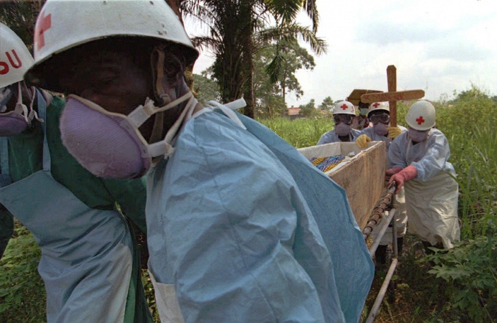 Ученые: лихорадка Эбола может быть биологическим оружием