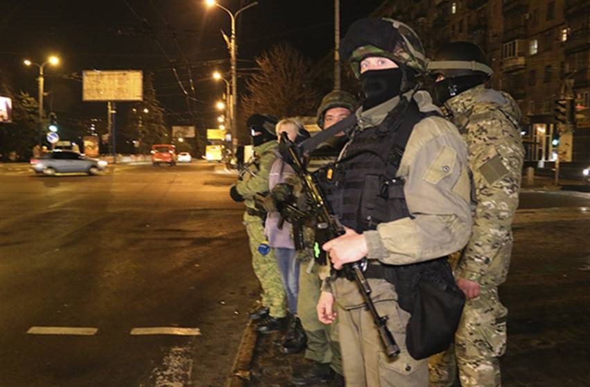 Мариуполь взят под усиленную охрану: Нацгвардия и полиция вводят дополнительные патрули