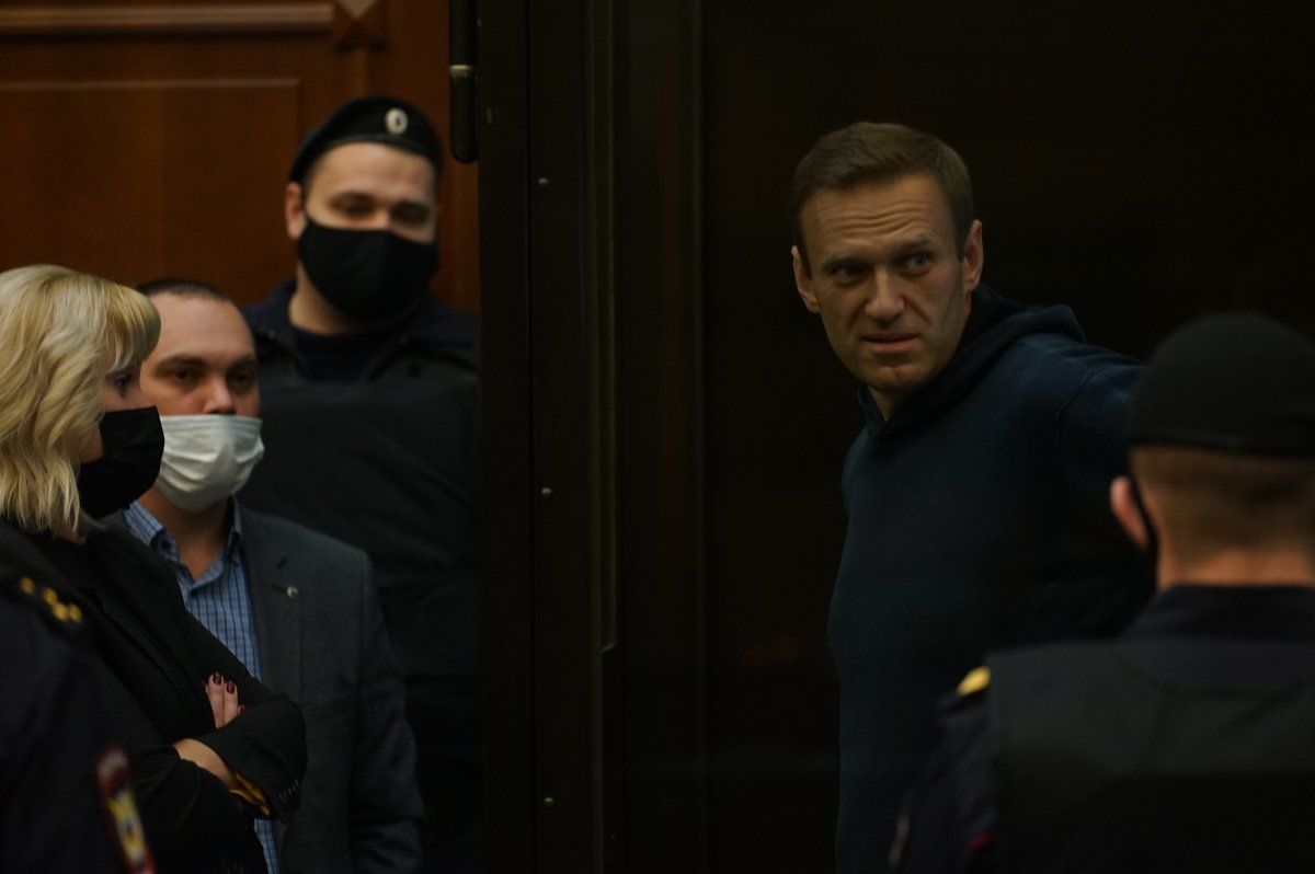 Фееричное выступление Навального в суде: "Зачем вы обманываете?"