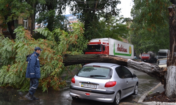 Одесса превратилась в украинскую Венецию: в городе ликвидируют последствия стихии