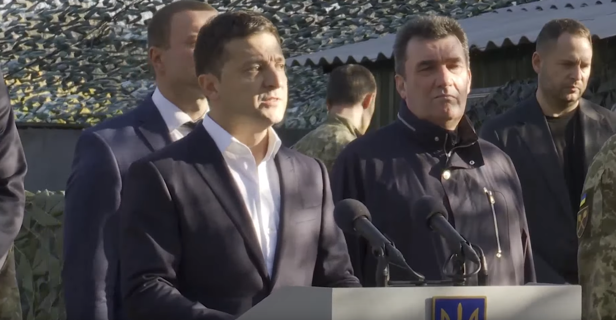 Зеленский выступил с сильной речью на Донбассе в День защитника Украины