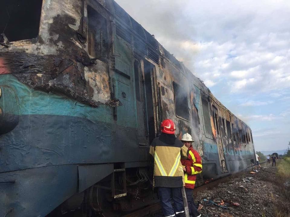 В Украине вновь загорелся пассажирский поезд: в этот раз жуткое происшествие случилось на Закарпатье