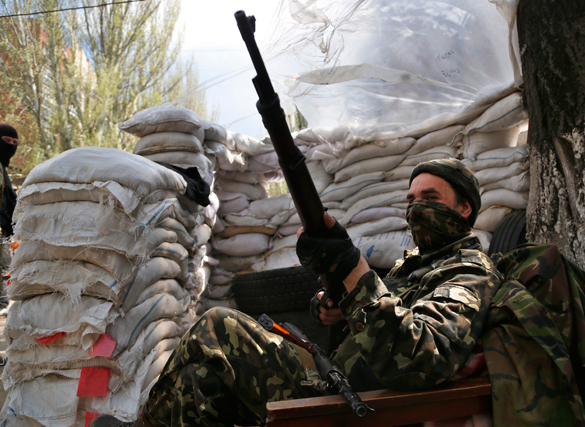 ​«ИС»: боевики строят укрепления по дуге от Авдеевки до Ясиноватой
