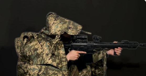 Суперзахист від російських тепловізорів: в Україні для військових створили плащ-невидимку