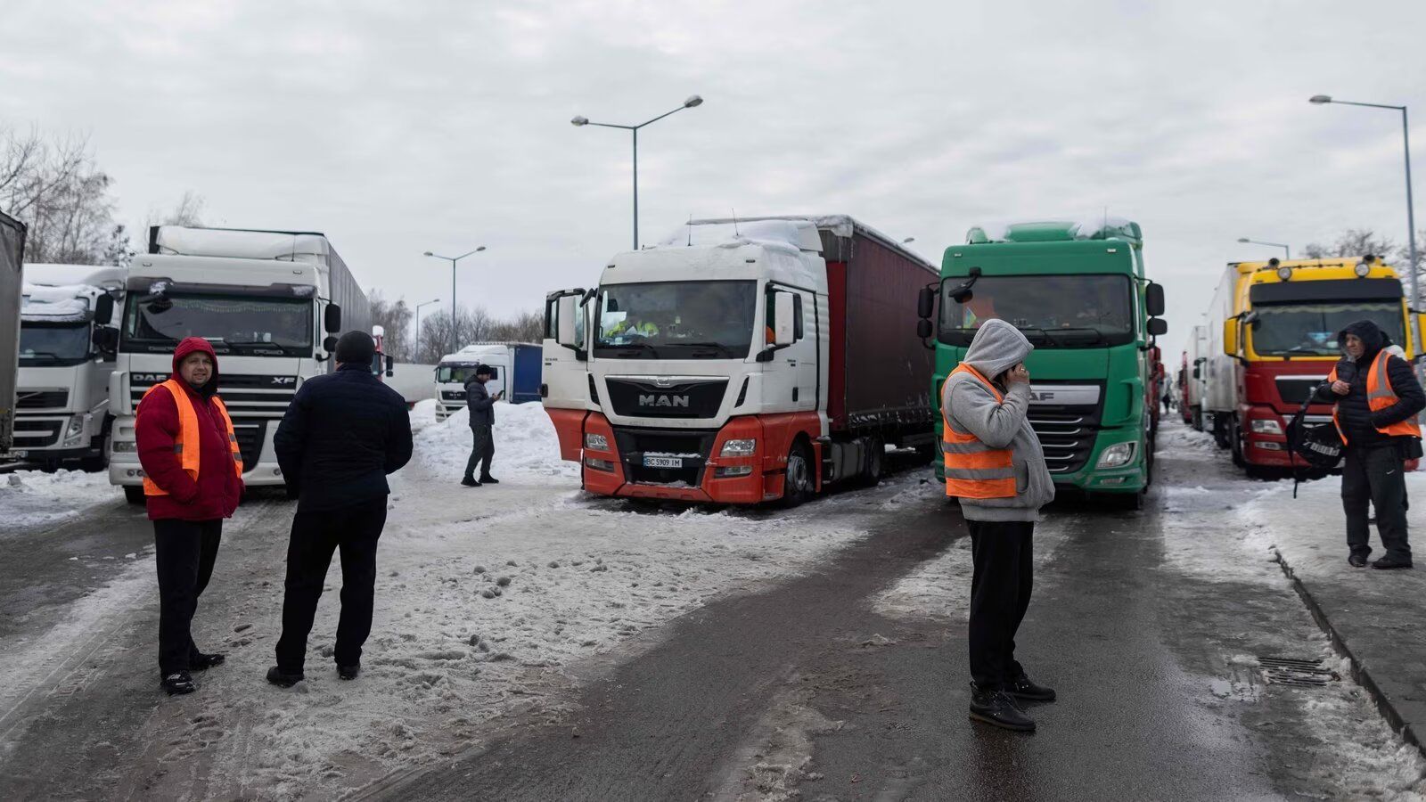 Польские фермеры заблокировали движение через пункт пропуска на границе с Украиной