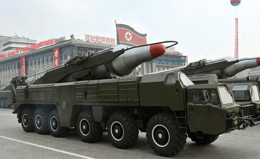 Ким Чен Ын приготовил "четкий сигнал" для США: Пхеньян запустит баллистическую ракету в день выборов президента
