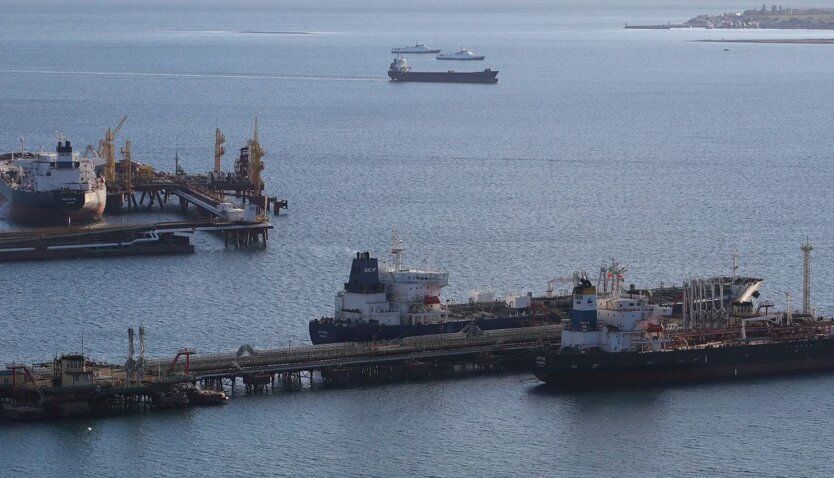 Россия с помощью Ирана применила хитрый прием для перевозок своей нефти — Financial Times