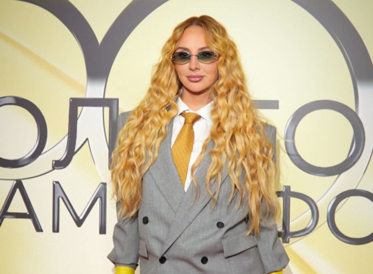 "Какая ты, к черту, царица?" – предательницу Украины Анну Асти начали травить в РФ