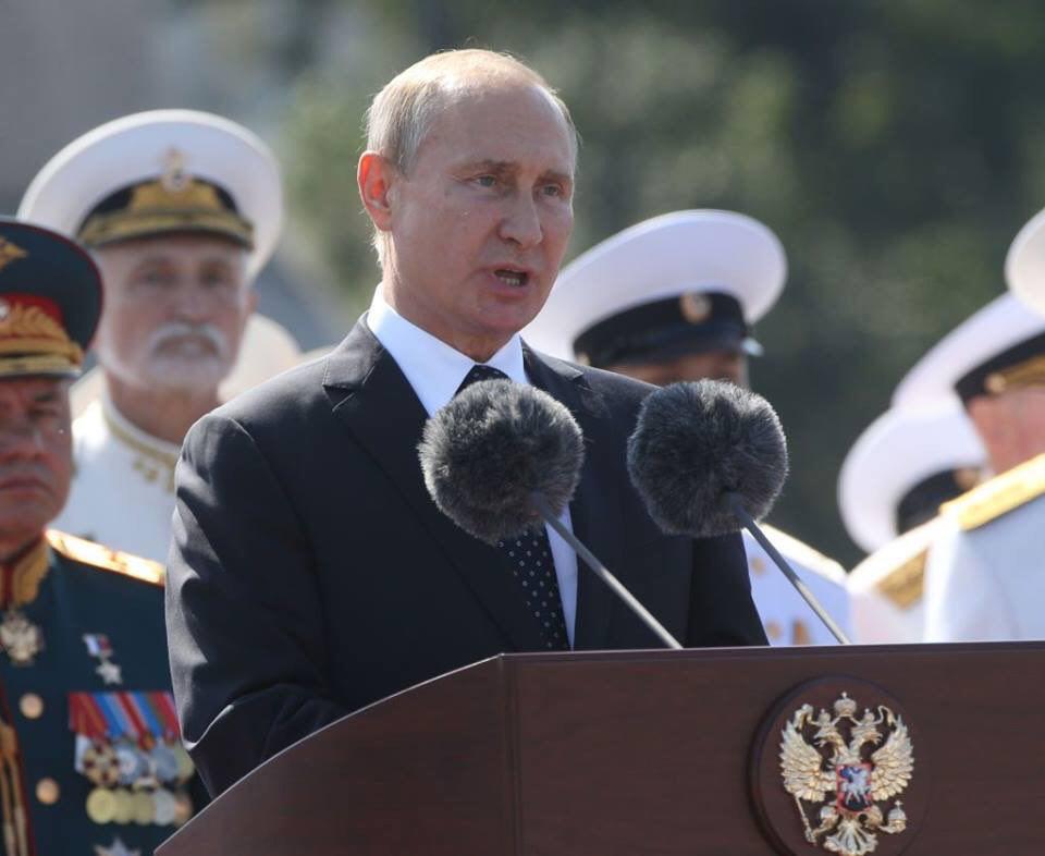 ​Путин готовит "сюрприз" россиянам в День конституции: Россию ожидают грандиозные изменения