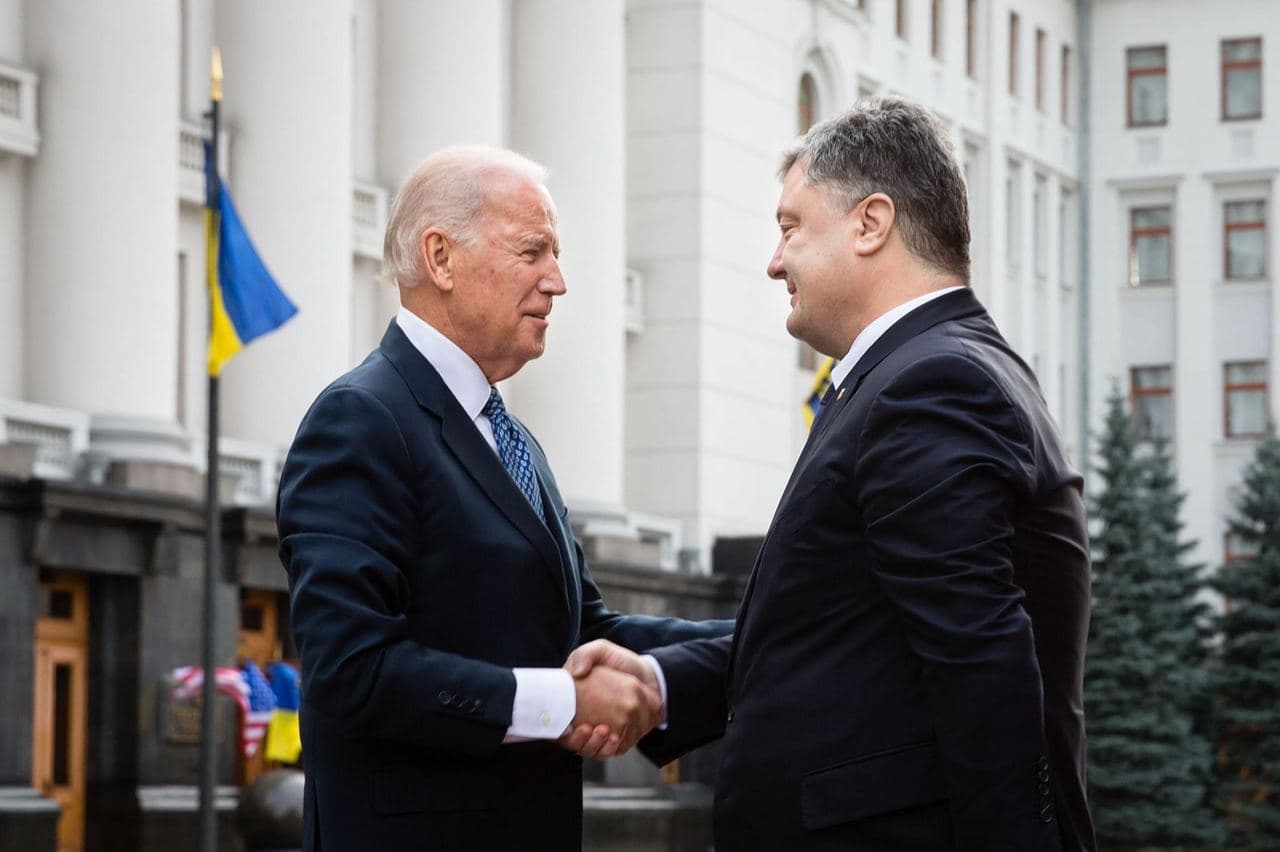 Порошенко Байдену: "Это было впечатляюще, Украине повезло с президентом США"