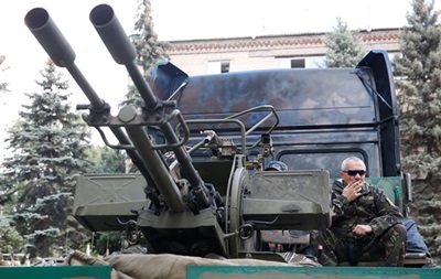 В Луганской области за ночь обстреляли четыре блокпоста украинской армии