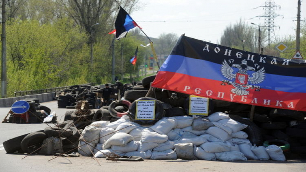 Жители "ДНР" описали, что ждет вернувшихся со стороны Украины: "Охрана возле палат и не кормят"