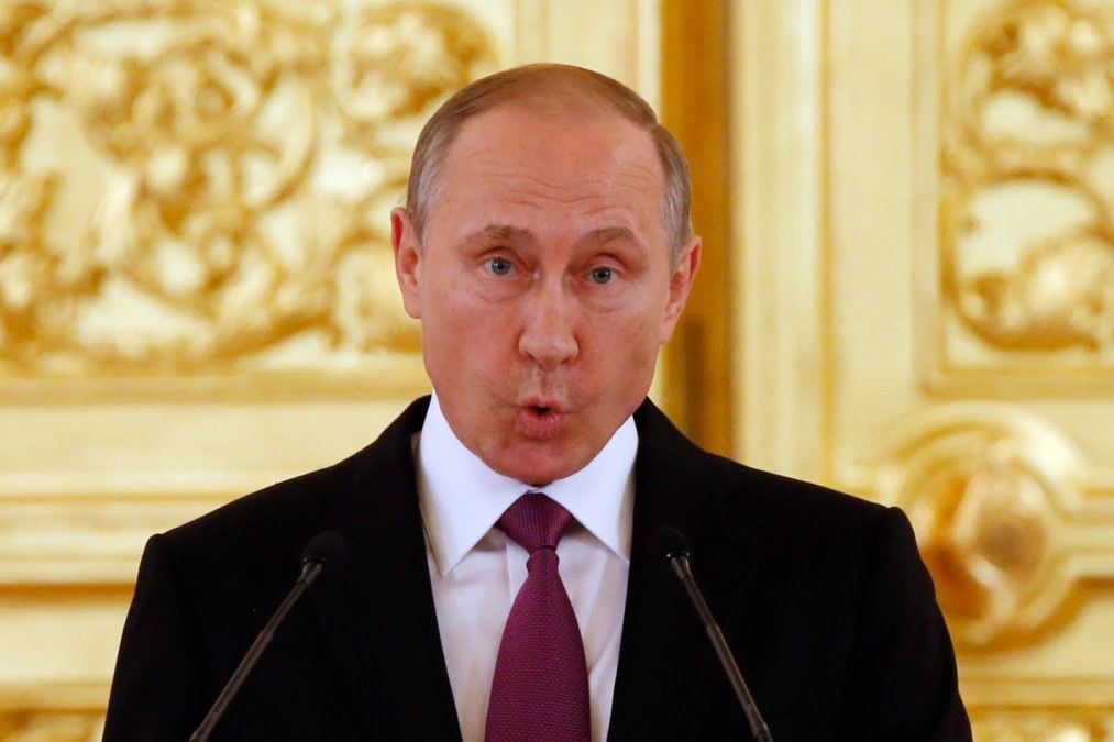 ​Путин не сумел выговорить название своей страны: эпичный момент попал на видео