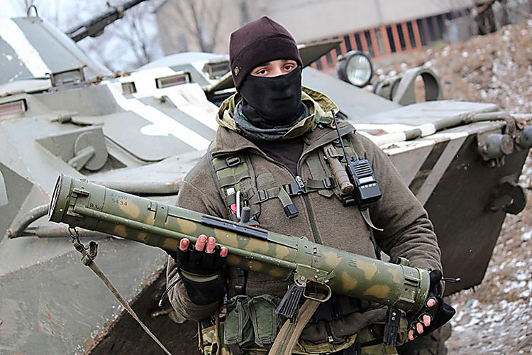АП: вблизи Счастья ВСУ захватили реактивный огнемет "Шмель", который используется в России