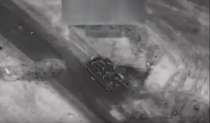 ​Коалиция нанесла новый удар по российско-асадовским войскам под Дейр-эз-Зором: "в хлам" разбит Т-72 - подробности и кадры