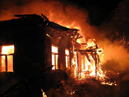 Сгорела Одесская казарма: пожар тушили почти шесть часов