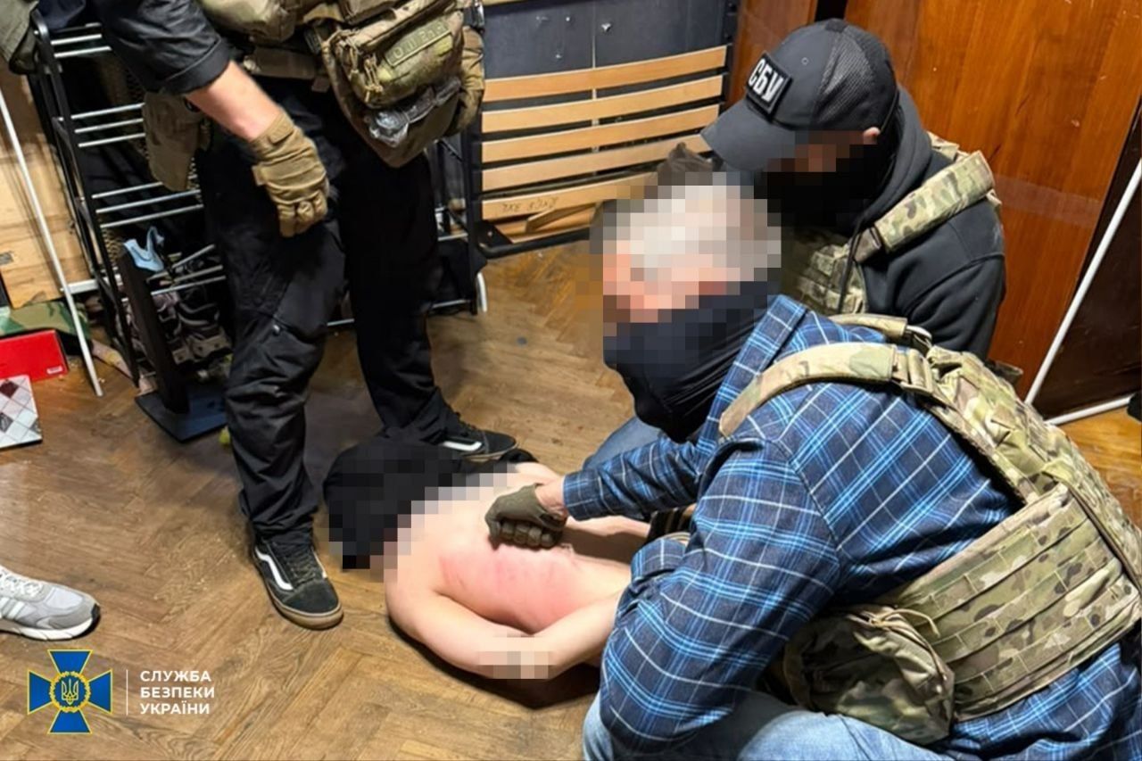 СБУ при содействии ФБР задержала администратора ТГ-канала: призывал к терактам и обучал созданию СВУ