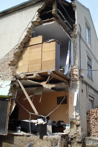 В Тернопольской области рухнуло админздание, причины происшествия неизвестны