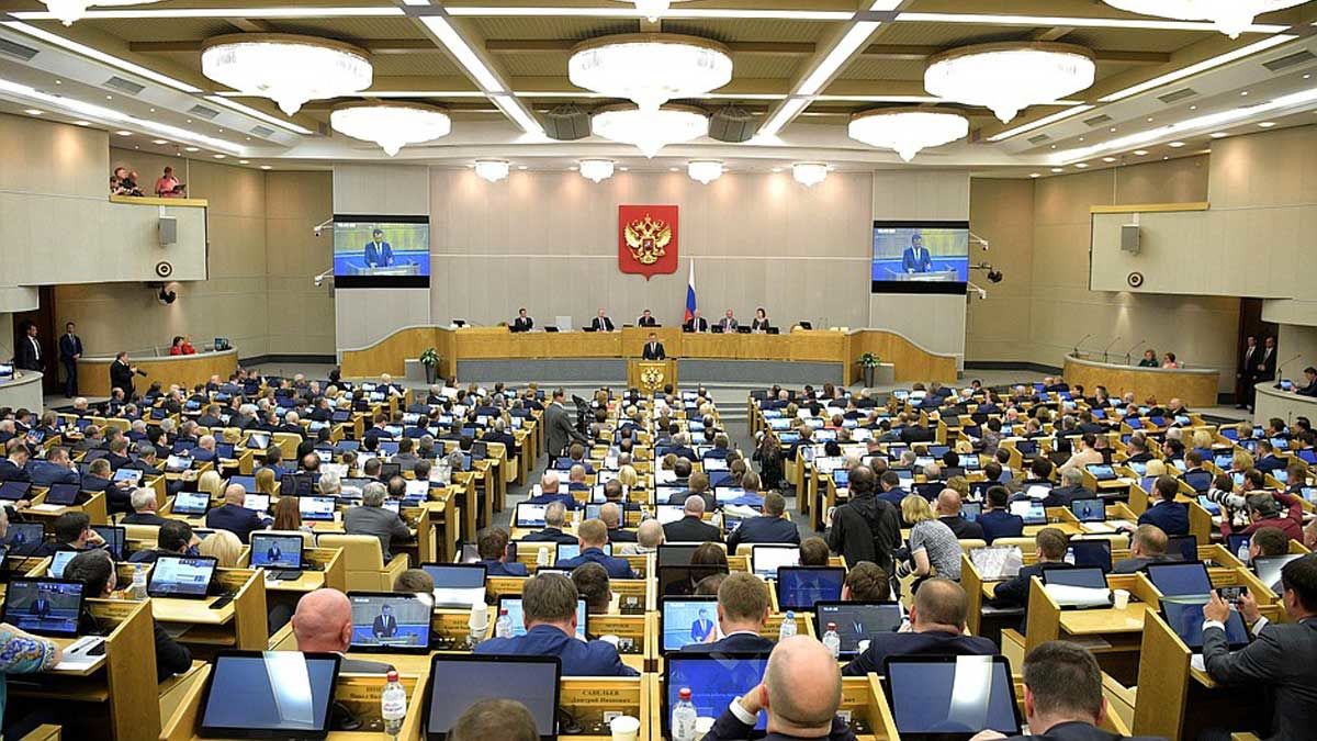 ​Госдума приняла сразу два варианта обращения к Путину относительно "ДНР" и "ЛНР"