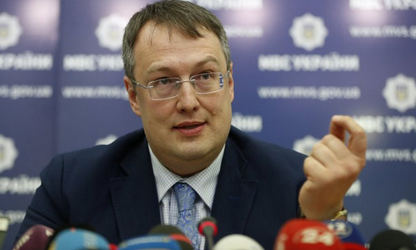 ​"Подготовленная подстава с треском провалилась", - Геращенко рассказал, зачем спецслужбы взяли в оборот Трояна