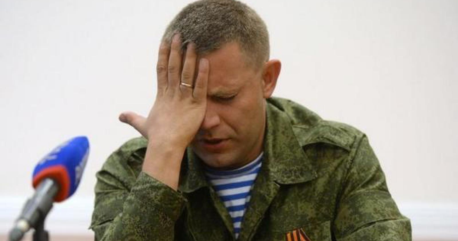 У Путина хотят назначить "выборы" в "ДНР" после голосования в России: Захарченко остается смиренно ждать приказов из Кремля - "ИС"