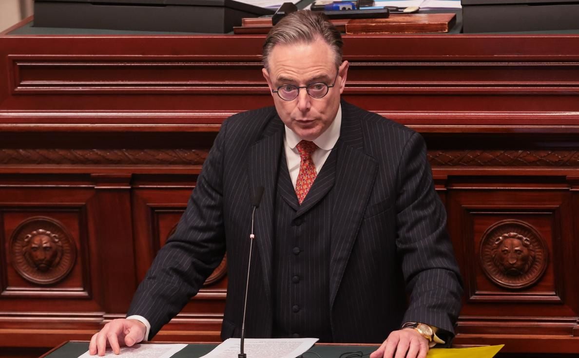 ЕС пригрозил премьеру Бельгии судьбой Орбана, если он откажется от конфискации активов РФ – Politico