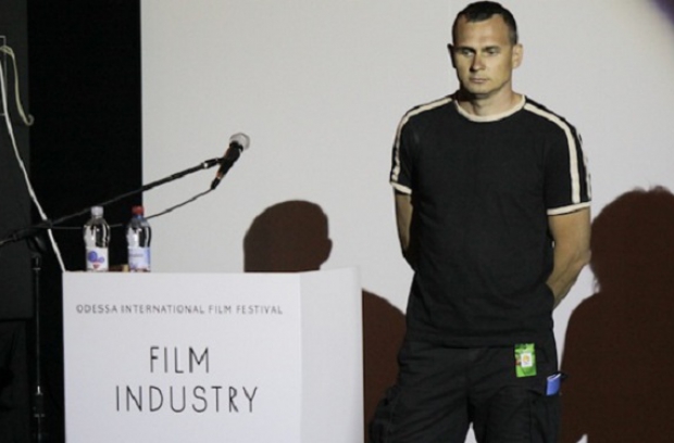 "Hollywood Reporter" объявил о сборе средств на документальный фильм об Олеге Сенцове