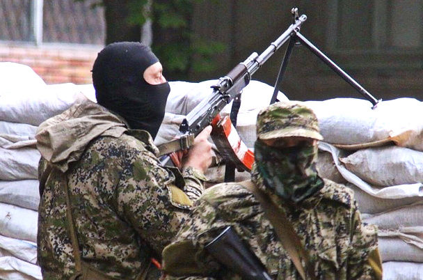 ​Тымчук обвиняет ДНР в нанесении ударов по жилым районам Докучаевска