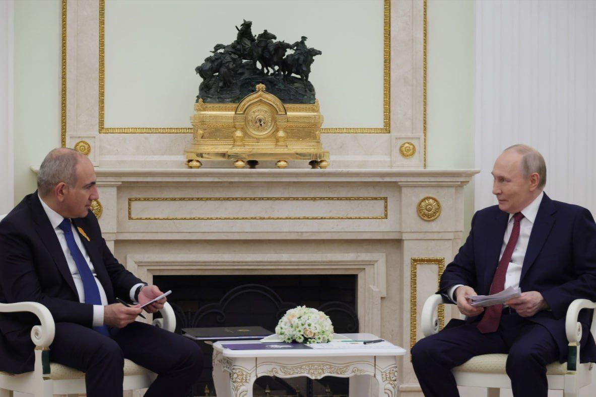 “Цивилизованный развод”: Пашинян приехал к Путину с уведомлением о выходе Армении из-под контроля Кремля