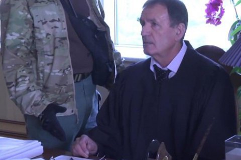 Рада разрешила арестовать председателя Апелляционного суда Киева и судью хозяйственного суда Одесской области