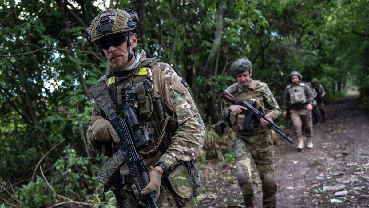 Армія РФ тисне на Іванівку, проте ЗСУ тримають оборону: в ISW озвучили ситуацію на лінії Куп'янськ – Сватове