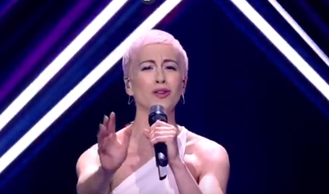 ​"Евровидение-2018": неизвестный сорвал выступление участницы из Великобритании SuRie