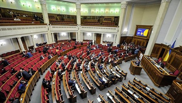 Рада намерена разблокировать закон о Донбассе и "ответить" на скандальное решение польских депутатов: Парубий сделал важное заявление 