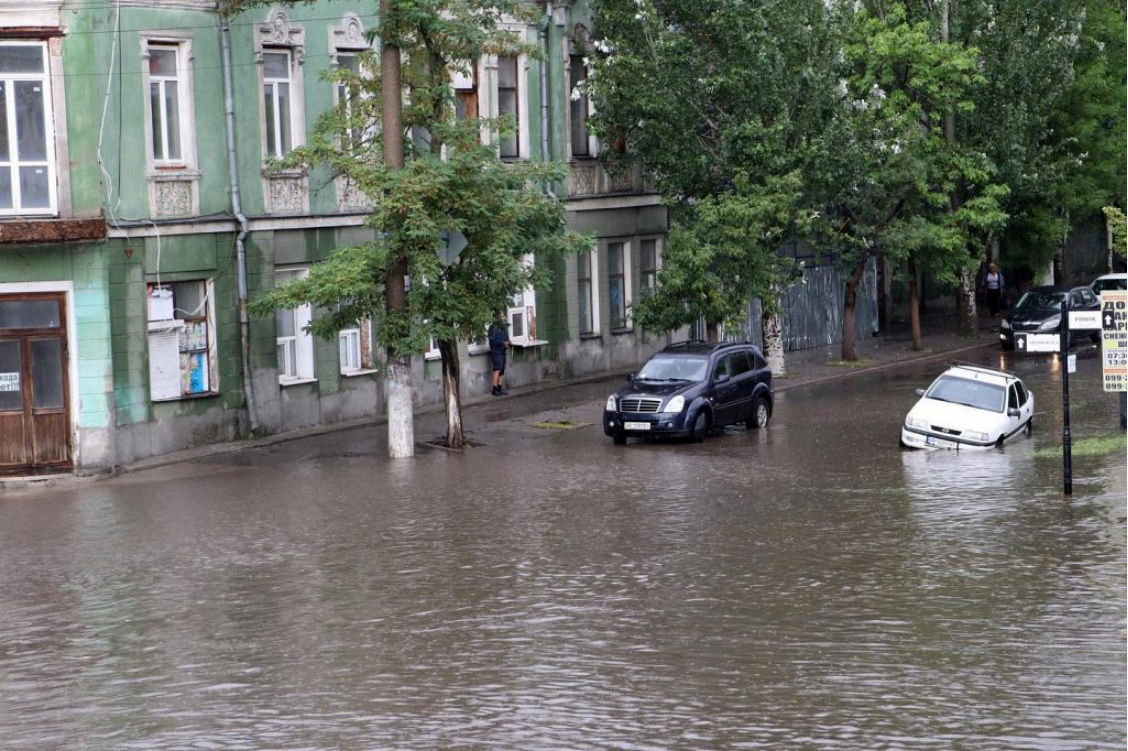 "Никто не знал, что делать, но все кричали", - в Бердянске во время потопа погибли два мужчины