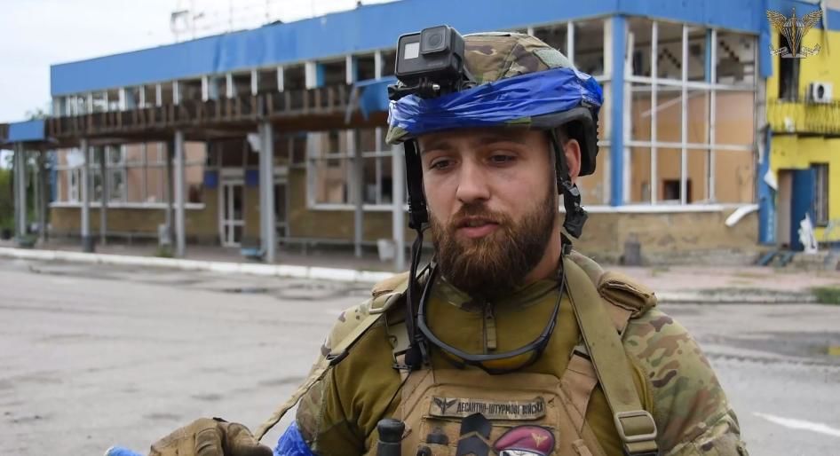 ДШВ ВСУ показали видео из освобожденного Изюма: жители обнимали их, задавая главный вопрос